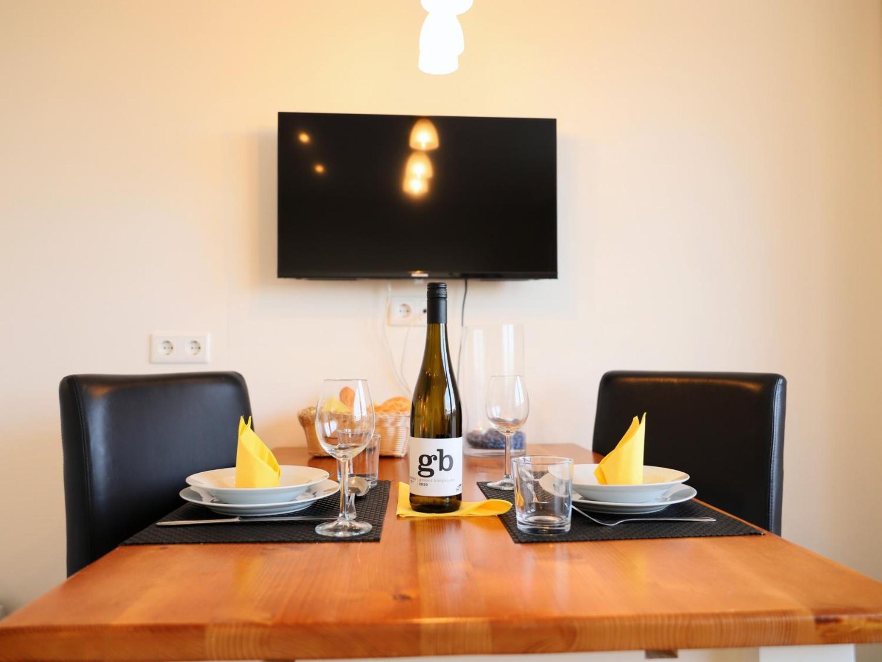 Wohnen Sie Im Herzen Westerlands, In Einer Komplett Neu Renovierten 1-Zimmer Wohnung Bagian luar foto
